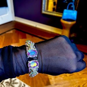 Heidi Daus glam hinged bangle